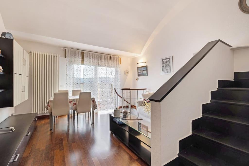 Al 37 Vista Mare E Colline Apartment Finale Ligure Exterior photo